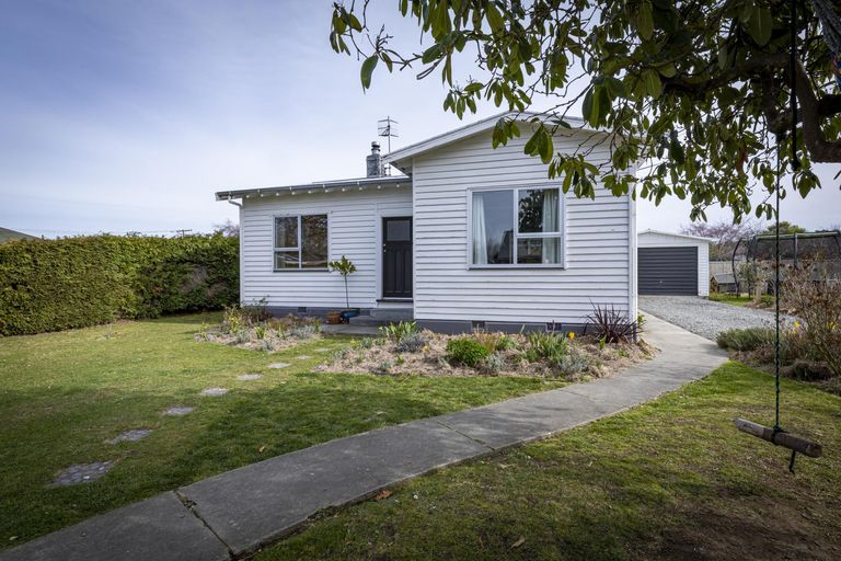 Photo of property in 36 Connolly Street, Geraldine, 7930