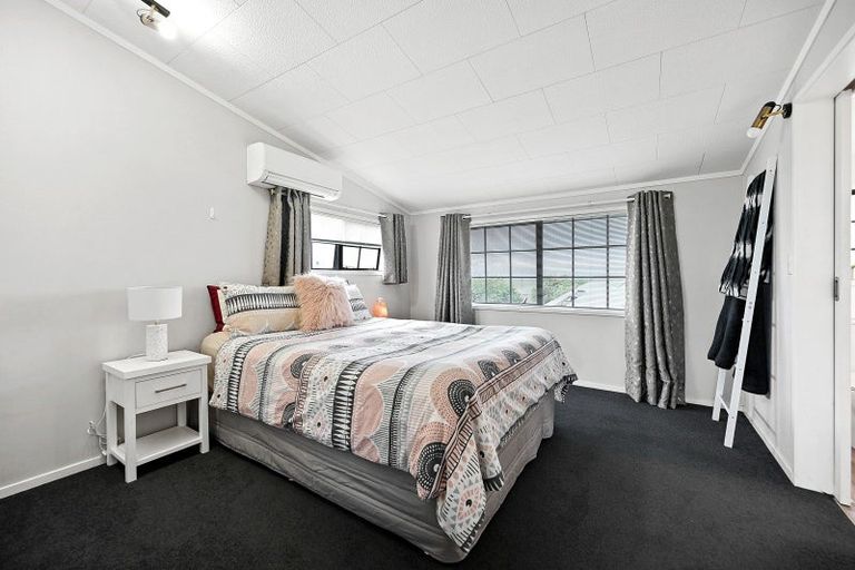 Photo of property in 5 Monique Place, Dinsdale, Hamilton, 3204