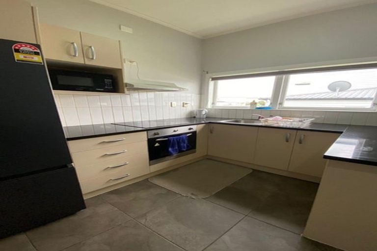 Photo of property in 110a Manuroa Road, Takanini, 2112