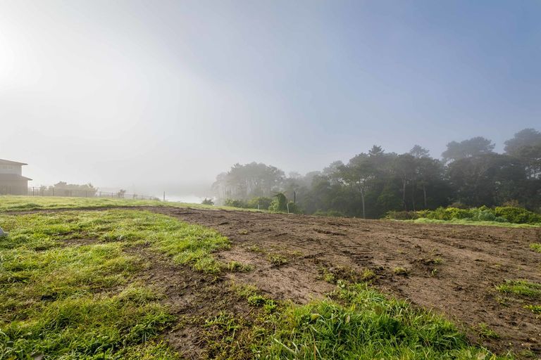 Photo of property in 74 Pohutukawa Parade, Riverhead, 0820