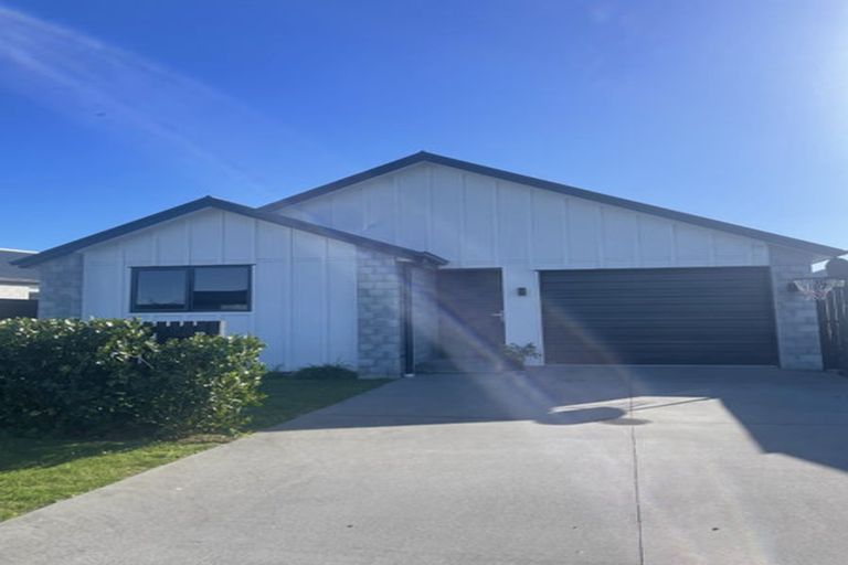 Photo of property in 19 Tangaroa Place, Poike, Tauranga, 3112