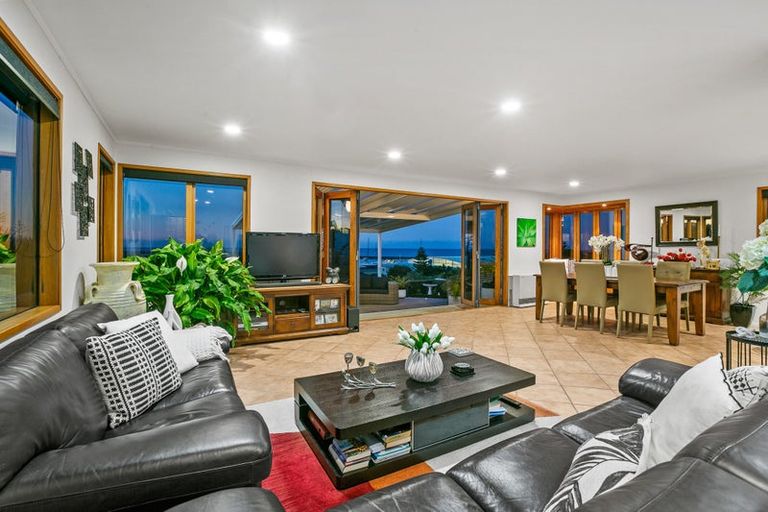 Photo of property in 46 Whiteley Street, Moturoa, New Plymouth, 4310