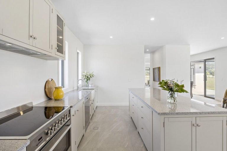 Photo of property in 5 Riverside Way, Clevedon, 2585