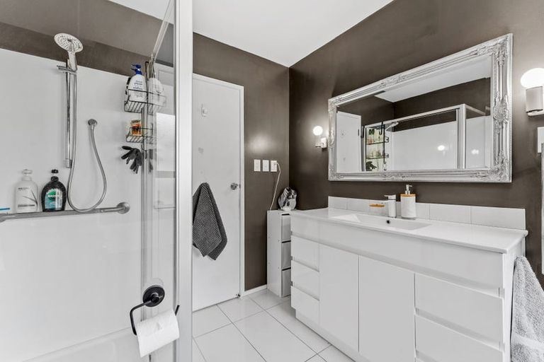 Photo of property in 57 Stanmore Bay Road, Stanmore Bay, Whangaparaoa, 0932