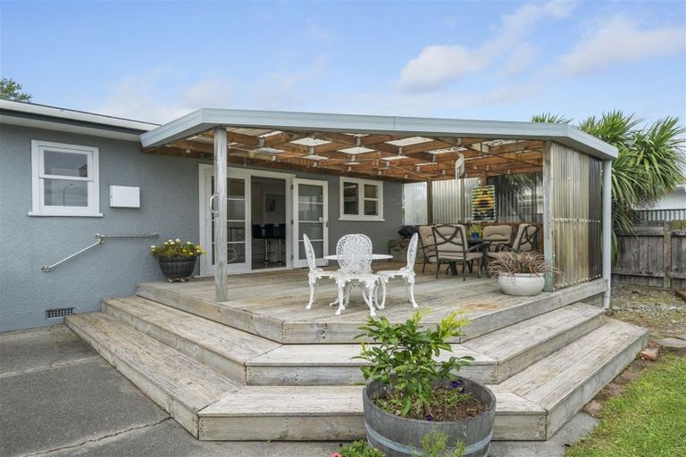Photo of property in 16 Leeds Street, Milson, Palmerston North, 4414