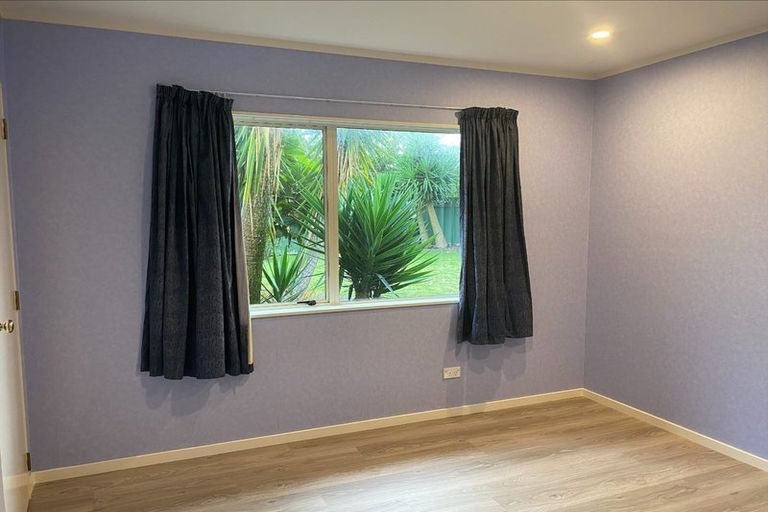 Photo of property in 46 Langdale Avenue, Paraparaumu, 5032