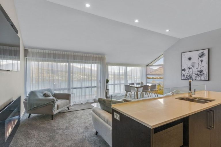 Photo of property in 1/11 Gum Lane, Queenstown, 9300