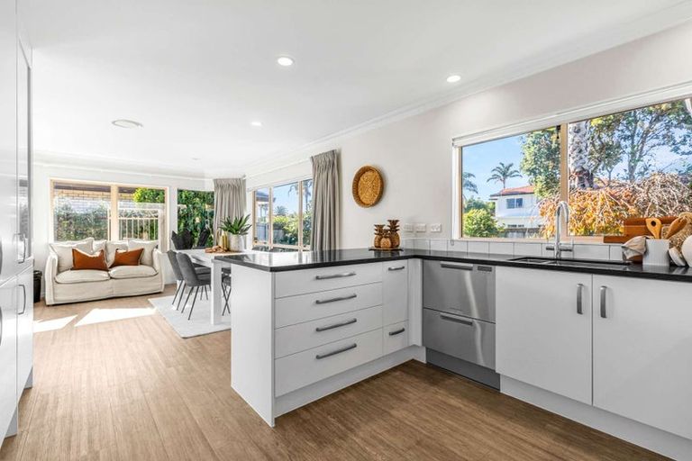 Photo of property in 126 Santa Monica Drive, Papamoa Beach, Papamoa, 3118