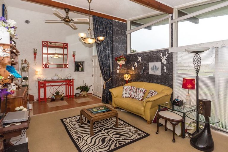 Photo of property in 34 Sunnypark Avenue, Rosehill, Papakura, 2113