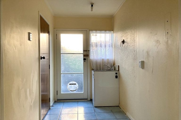 Photo of property in 89a/2 Royal Road, Massey, Auckland, 0614