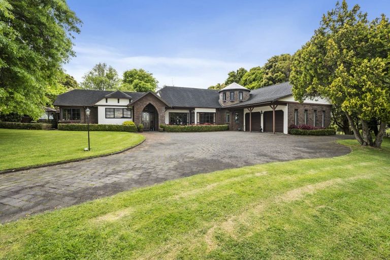 Photo of property in 11 Gracechurch Drive, Flat Bush, Auckland, 2016