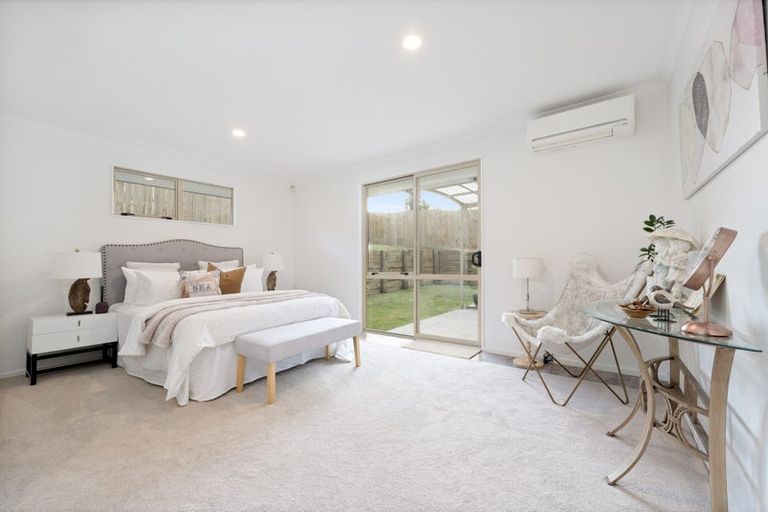 Photo of property in 38 Semillon Avenue, Henderson, Auckland, 0612