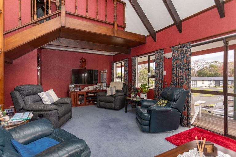 Photo of property in 10 Maclaurin Street, Dannevirke, 4930