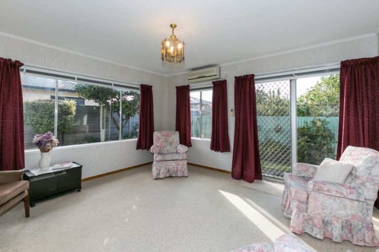 Photo of property in 3/203 Gloucester Street, Taradale, Napier, 4112