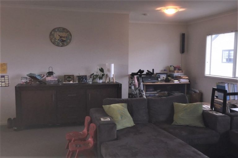 Photo of property in St Claire Village, 182/172 Mcleod Road, Te Atatu South, Auckland, 0610