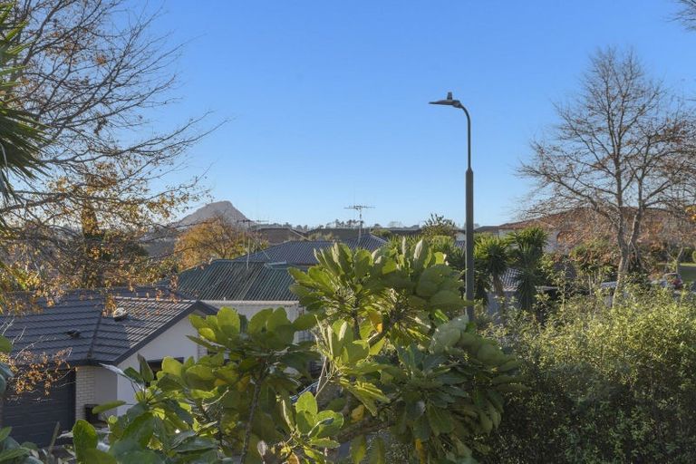 Photo of property in 1 Lysaght Place, Welcome Bay, Tauranga, 3112