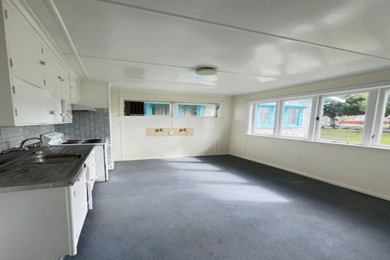 Photo of property in 63a Great South Road, Manurewa, Auckland, 2102