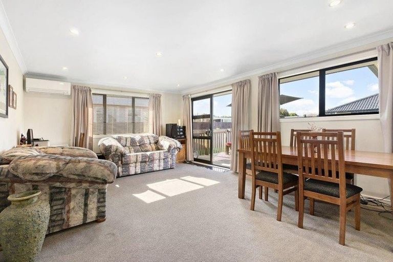 Photo of property in 32 Laurie Avenue, Papakura, 2110