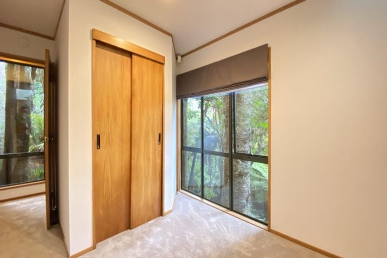 Photo of property in 31 York Road, Titirangi, Auckland, 0604