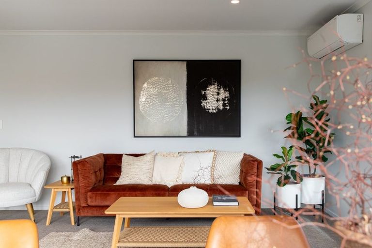 Photo of property in 28 Omahuru Road, Glenbrook, 2681