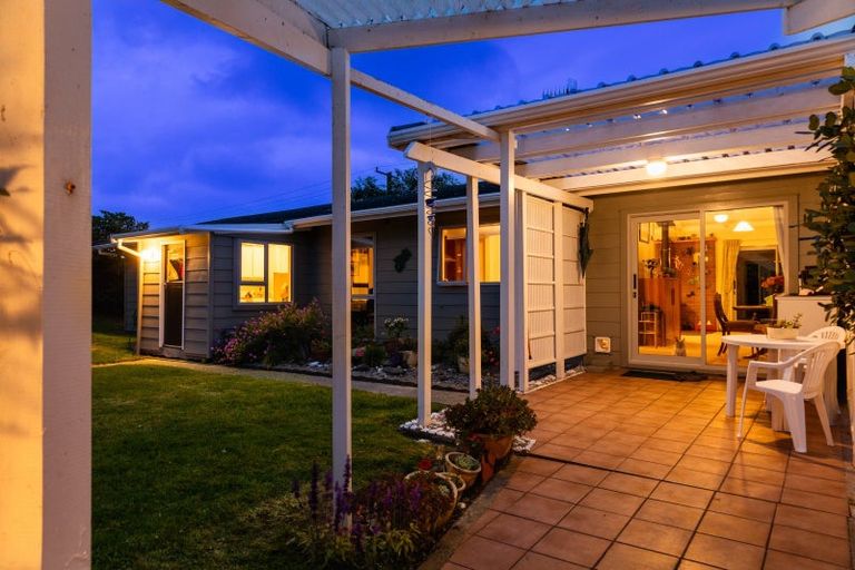 Photo of property in 49 Paetawa Road, Peka Peka, Waikanae, 5391