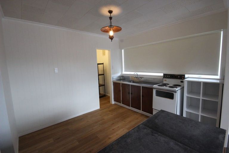 Photo of property in 48 Sheffield Street, Awapuni, Palmerston North, 4412