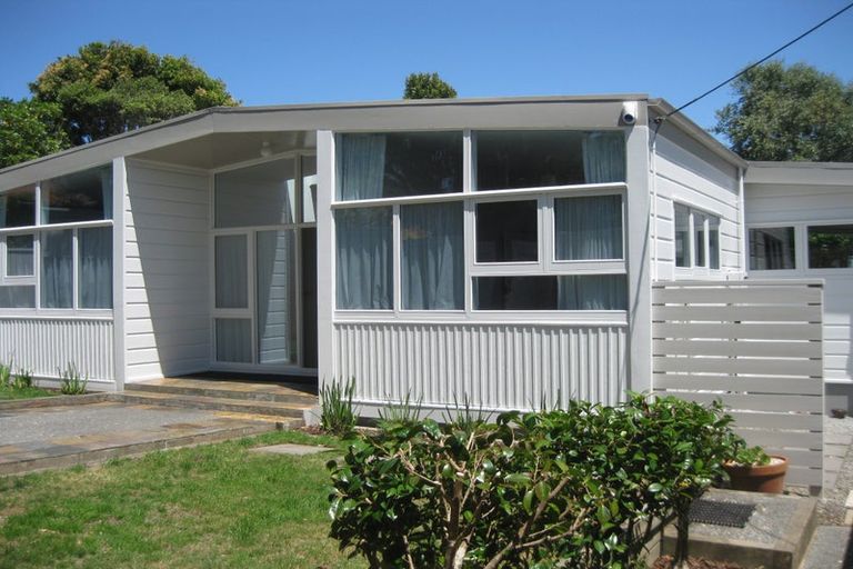 Photo of property in 15 Fancourt Street, Karori, Wellington, 6012