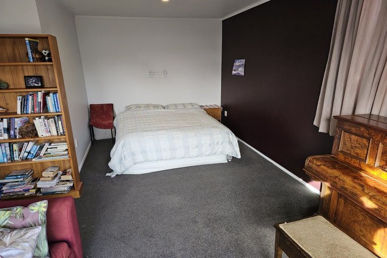 Photo of property in 156 Brougham Street, Westport, 7825