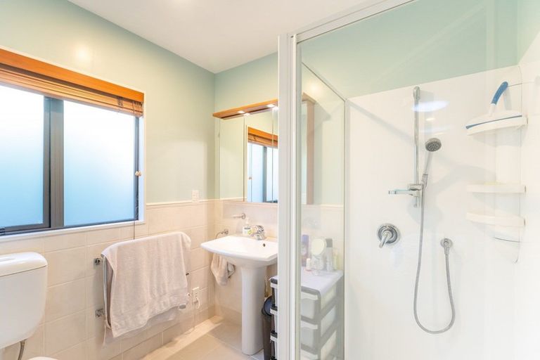 Photo of property in 4 Gybe Place, Whitby, Porirua, 5024