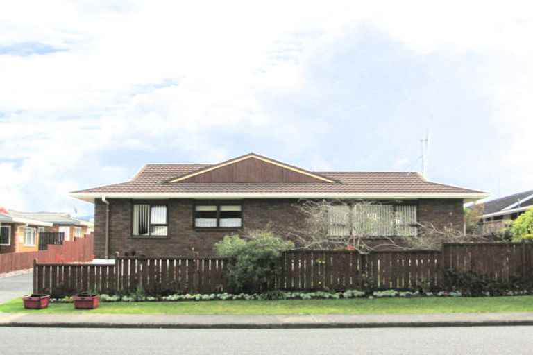 Photo of property in 2/9 Princes Street, Kensington, Whangarei, 0112