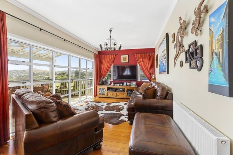 Photo of property in 43 Tireti Road, Titahi Bay, Porirua, 5022