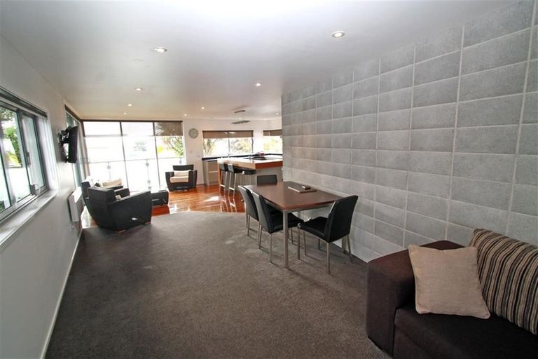 Photo of property in 2/84 Young Street, New Plymouth, 4310