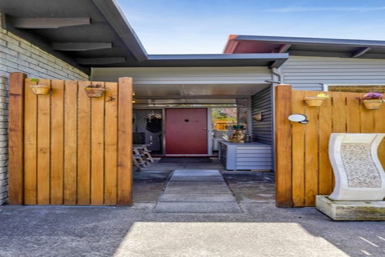 Photo of property in 203b South Road, Spotswood, New Plymouth, 4310