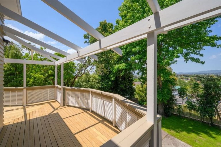 Photo of property in 20 Donovan Avenue, Massey, Auckland, 0614