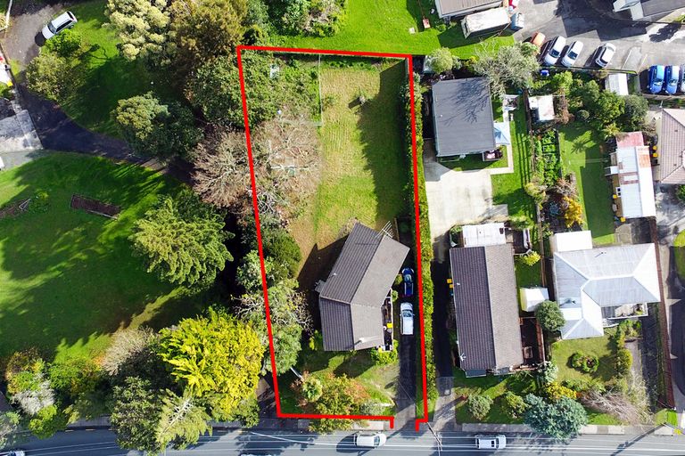 Photo of property in 114 Don Buck Road, Massey, Auckland, 0614