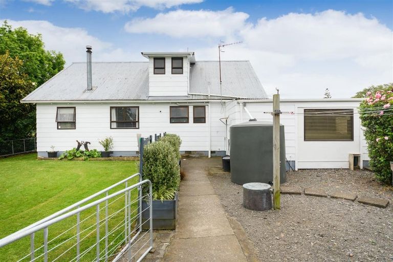 Photo of property in 7 Mill Street, Marton, 4710