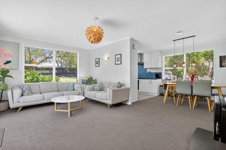 Photo of property in 85 Kia Ora Road, Beach Haven, Auckland, 0626