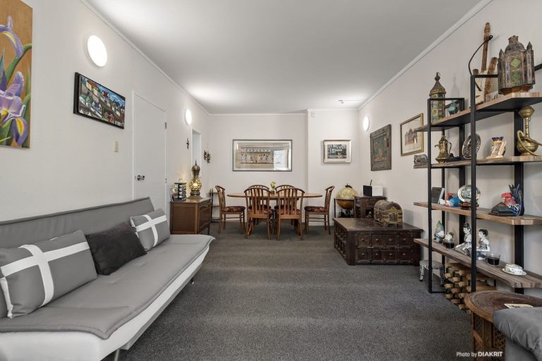 Photo of property in Hobson Court Flats, 33/70u Hobson Street, Thorndon, Wellington, 6011
