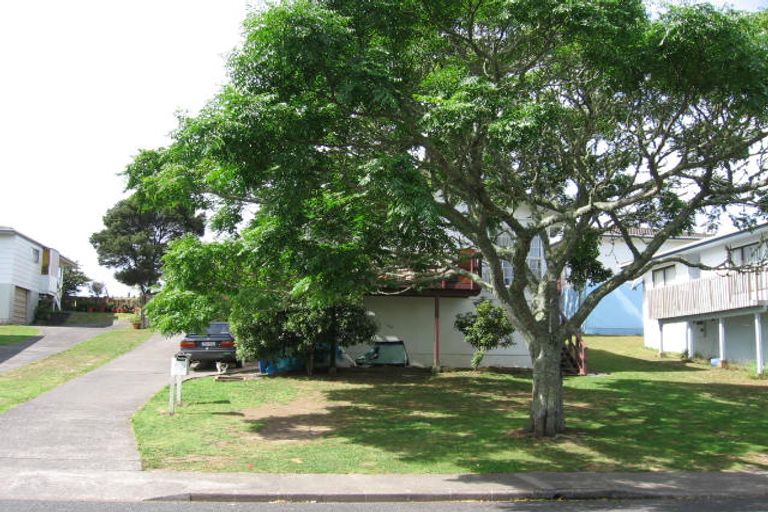 Photo of property in 1/59 Simon Ellice Drive, Bayview, Auckland, 0629