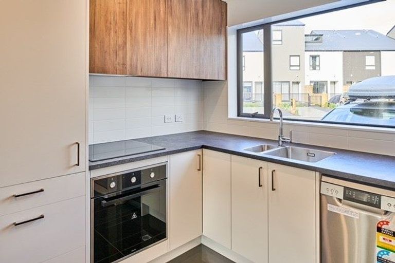 Photo of property in 33/170u Fraser Avenue, Johnsonville, Wellington, 6037