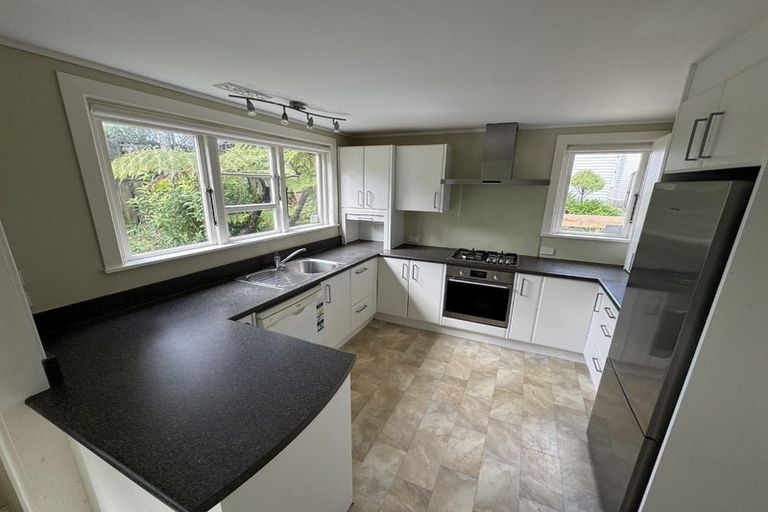 Photo of property in 43a Messines Road, Karori, Wellington, 6012