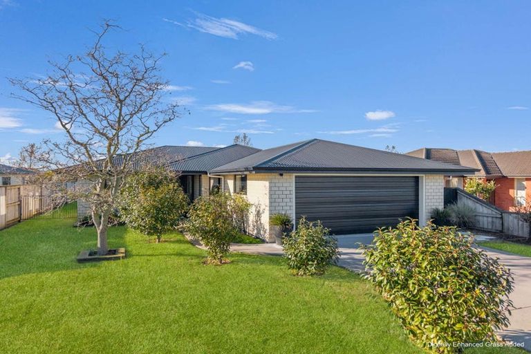 Photo of property in 35 Benner Drive, Ngatea, 3503