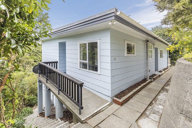 Photo of property in 18 Blackbridge Road, Wadestown, Wellington, 6012