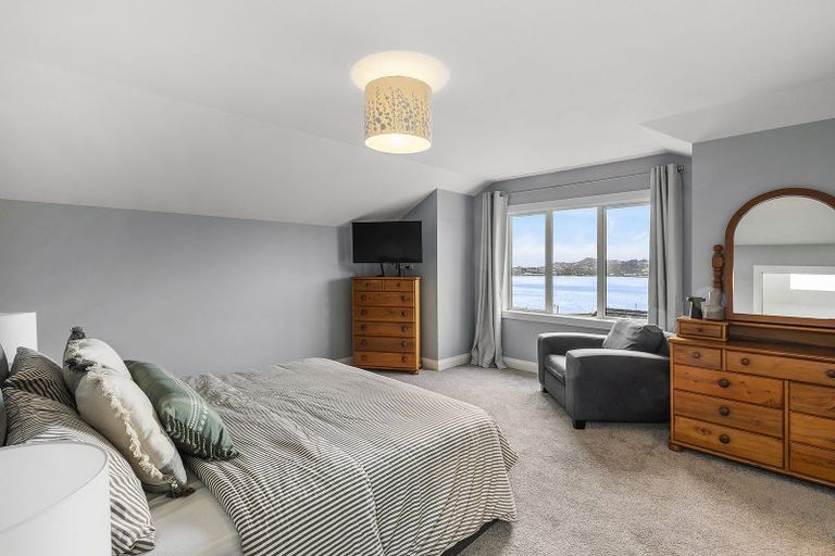 Photo of property in 40 John Burke Drive, Aotea, Porirua, 5024