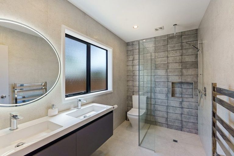 Photo of property in 38 Regent Drive, Paraparaumu Beach, Paraparaumu, 5032