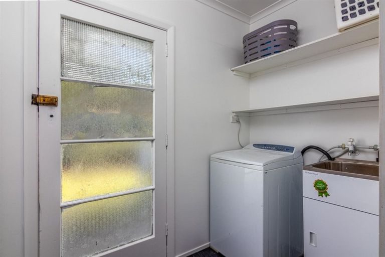 Photo of property in 10 Jones Place, Masterton, 5810