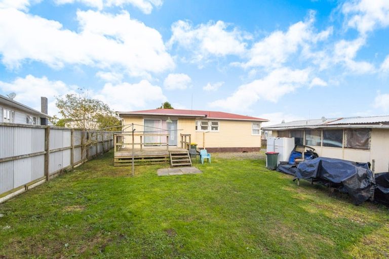 Photo of property in 27 President Avenue, Papakura, 2110