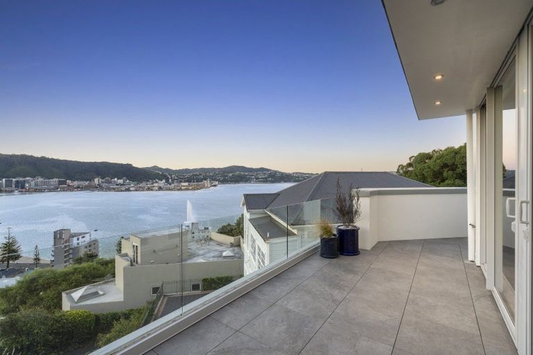 Photo of property in 4a/22 Telford Terrace, Oriental Bay, Wellington, 6011