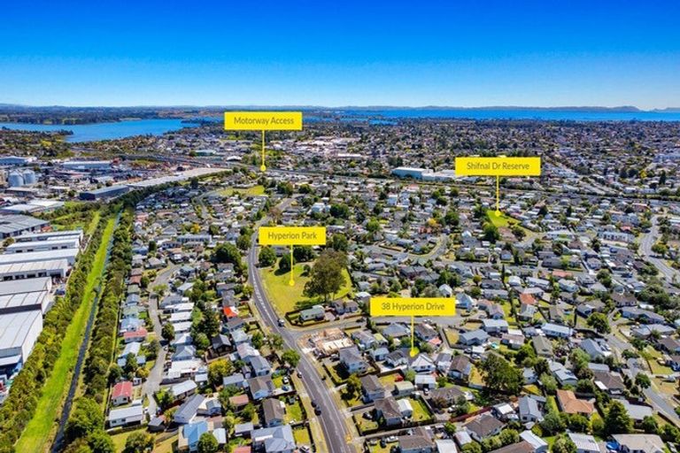 Photo of property in 38a Hyperion Drive, Randwick Park, Auckland, 2105