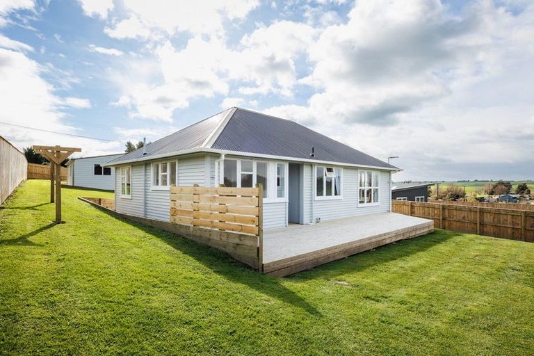 Photo of property in 45 Godley Street, Halcombe, 4779